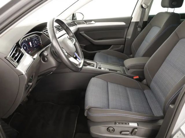 Volkswagen Passat GTE Variant