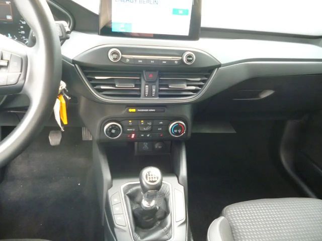 Ford Focus Cool & Connect Wagon