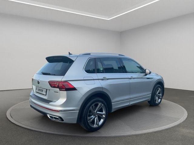 Volkswagen Tiguan 2.0 TSI DSG