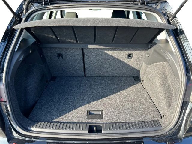 Seat Arona Reference