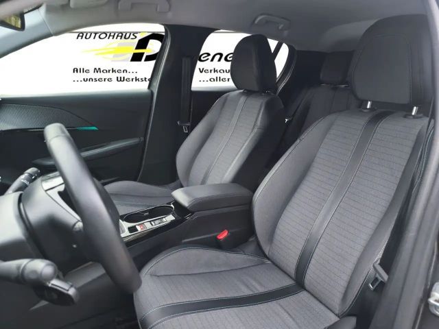 Peugeot 208 / LED / Allwetter / Kamera / Isofix / Navi