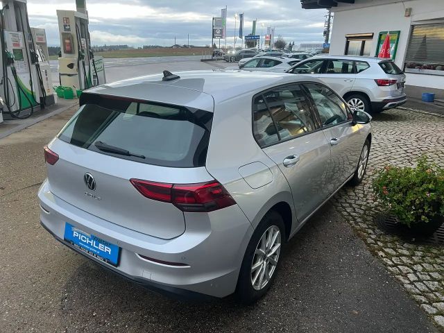 Volkswagen Golf TSI