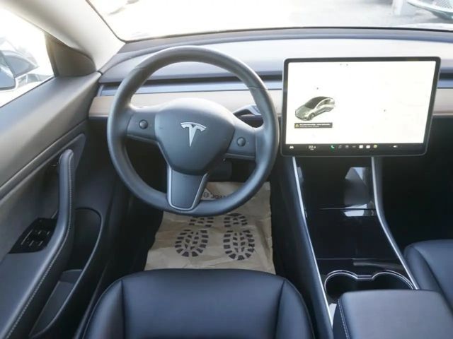 Tesla Model 3 AWD Long Range