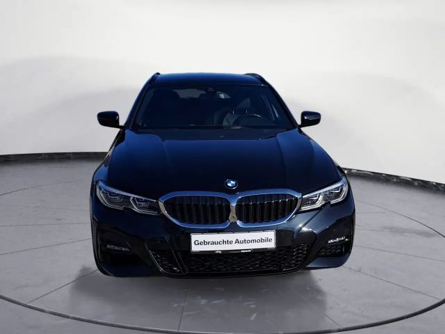 BMW 330 330d M-Sport Touring xDrive