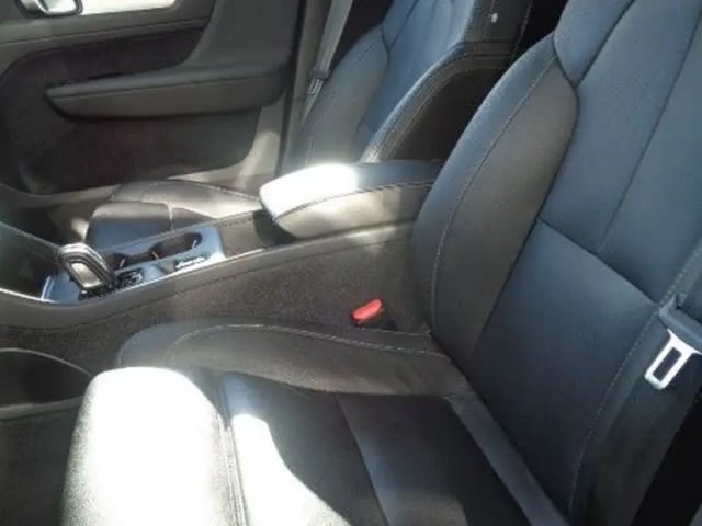 Volvo XC40 R-Design T5