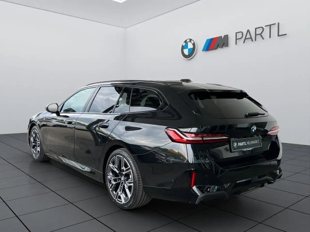 BMW 520 520d M-Sport Touring