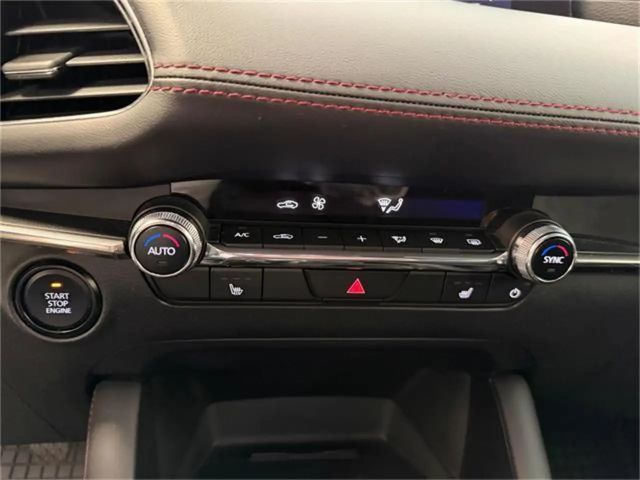 Mazda 3 Homura SkyActiv e-Skyactiv