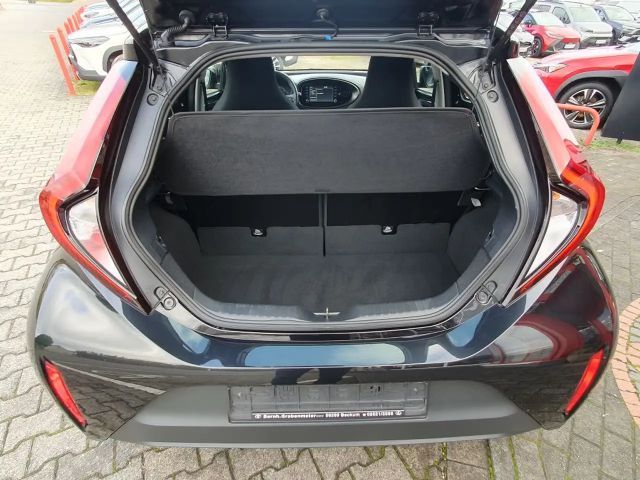 Toyota Aygo X Hatchback Play X-play