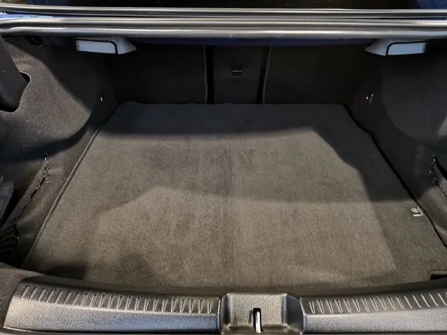 Mercedes-Benz CLA 200 AMG Line Coupé Premium