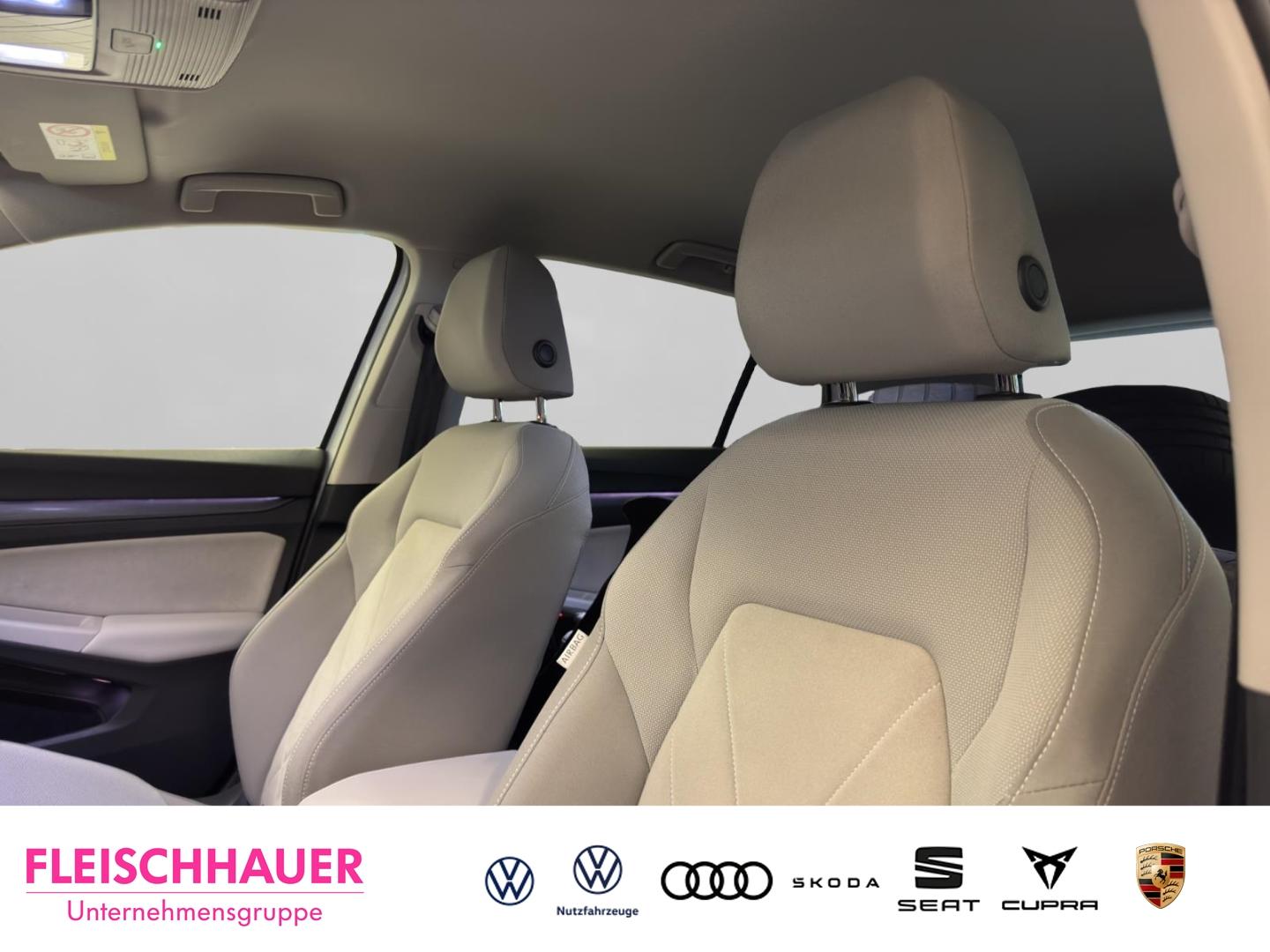 Volkswagen Golf 1.5 eTSI Golf VIII Style