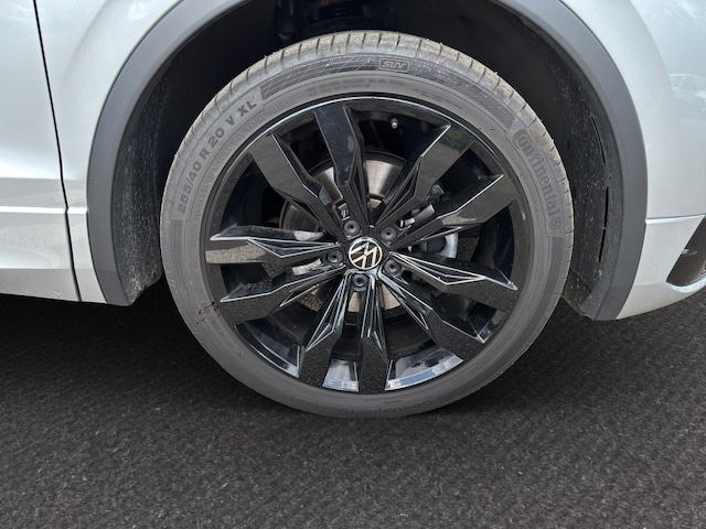 Volkswagen Tiguan Tiguan R-Line 2.0 l TDI SCR DSG AHK, Navi, Blac...