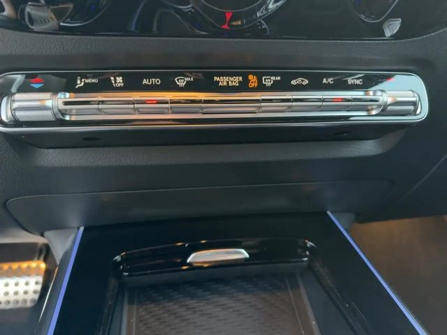 Mercedes-Benz B 200 AMG Line Sedan