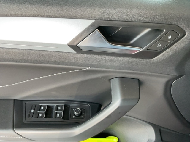 Volkswagen T-Roc 1.5 TSI Plus