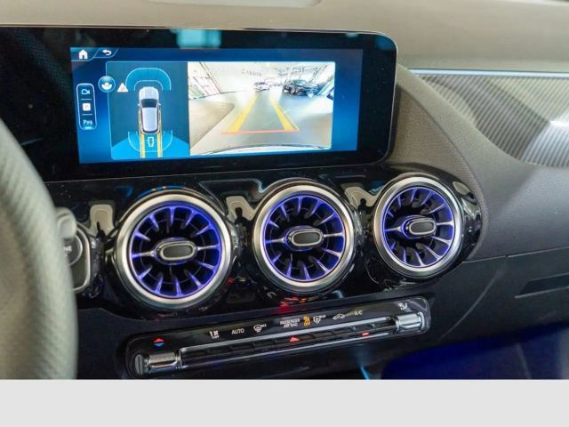 Mercedes-Benz GLA 180 AUT DynLicht Fernlichtass. Kam. KeyLess