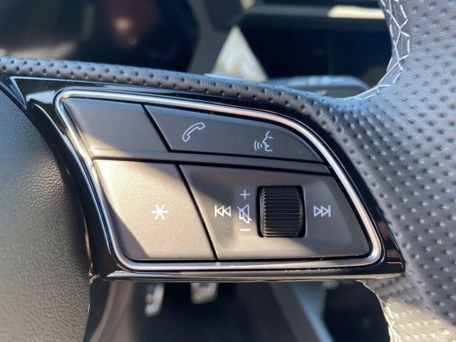 Audi A3 45 TFSI Hybride S-Line Sedan