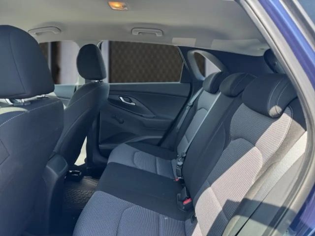 Hyundai i30 1,5 DPI GL