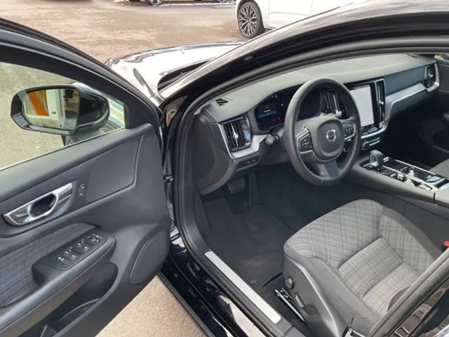 Volvo V60 AWD Core T6