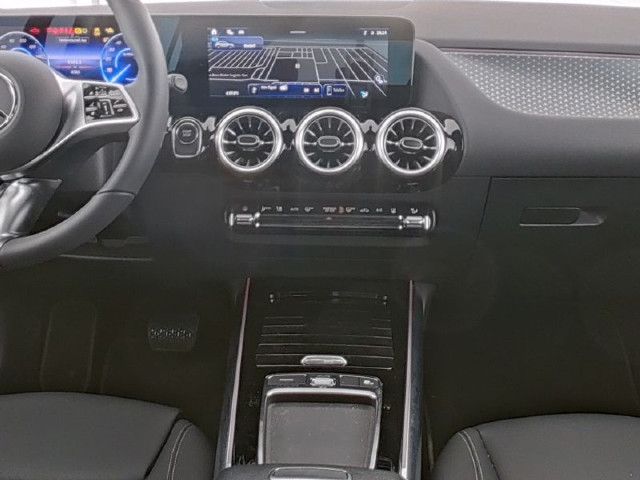 Mercedes-Benz EQA 300 4MATIC