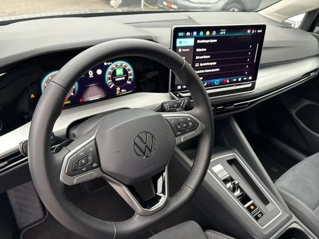 Volkswagen Golf DSG Life