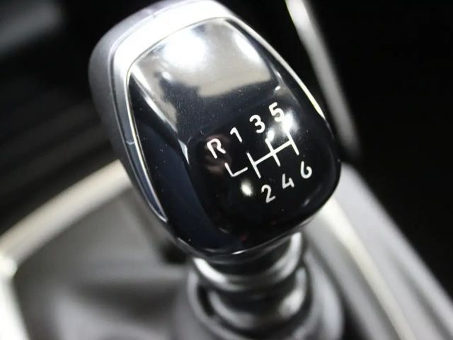 Peugeot 2008 PureTech Style