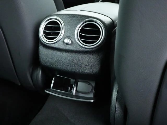 Mercedes-Benz E 220 AVANTGARDE E 220 d Estate