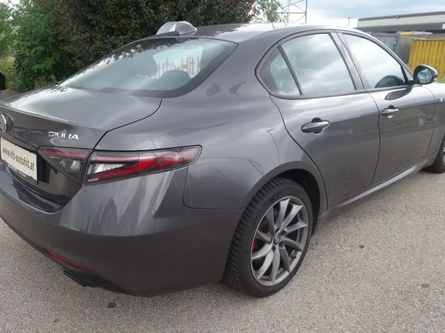 Alfa Romeo Giulia AT8 Q4 TI