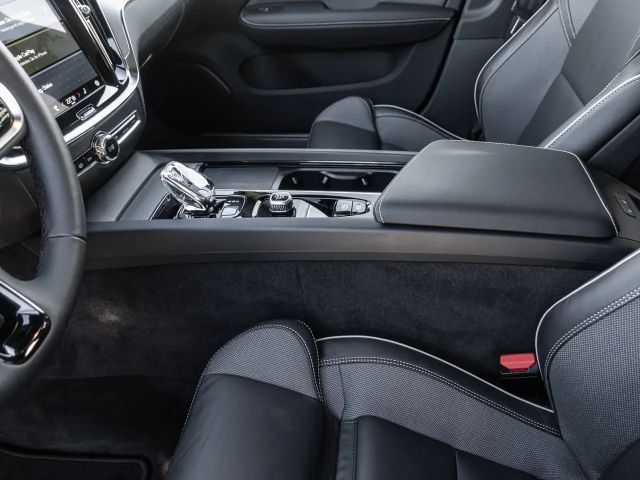 Volvo V60 Cross Country AWD Plus