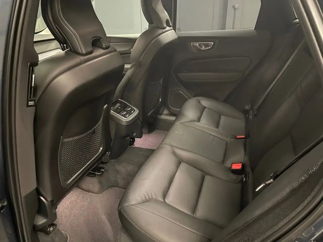 Volvo XC60 AWD Momentum