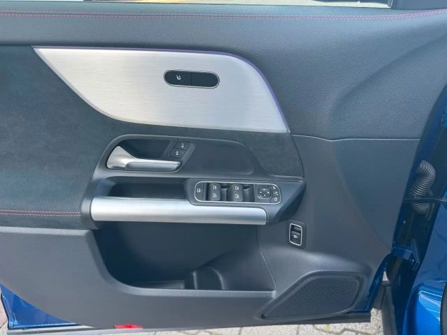 Mercedes-Benz GLA 200 AMG Line