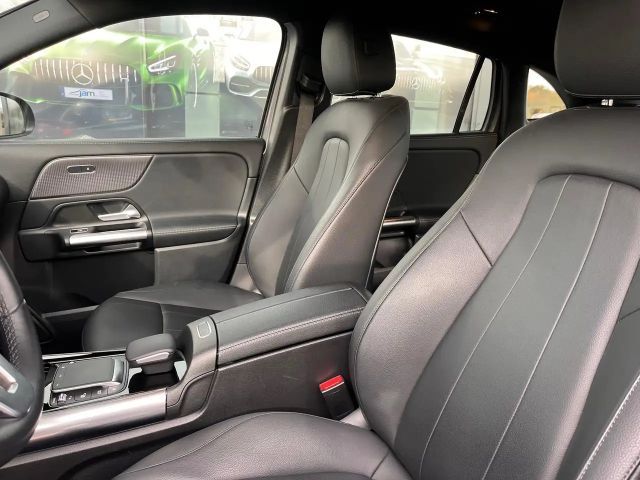 Mercedes-Benz EQA 300 4MATIC