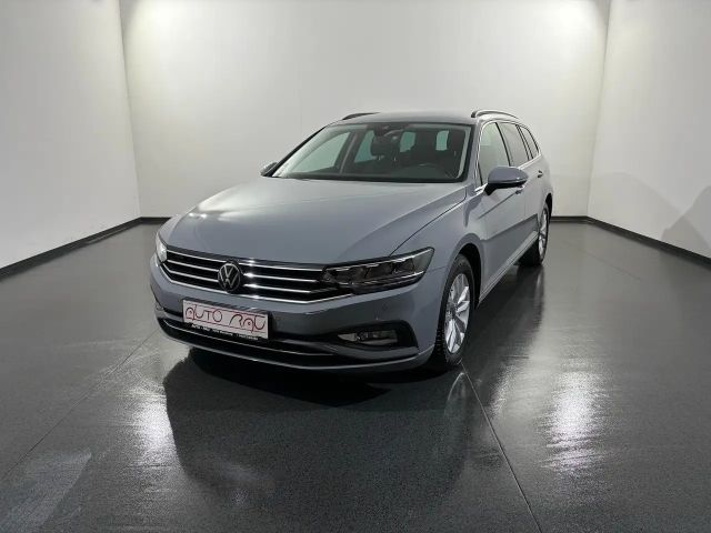 Volkswagen Passat 2.0 TDI Business DSG Variant