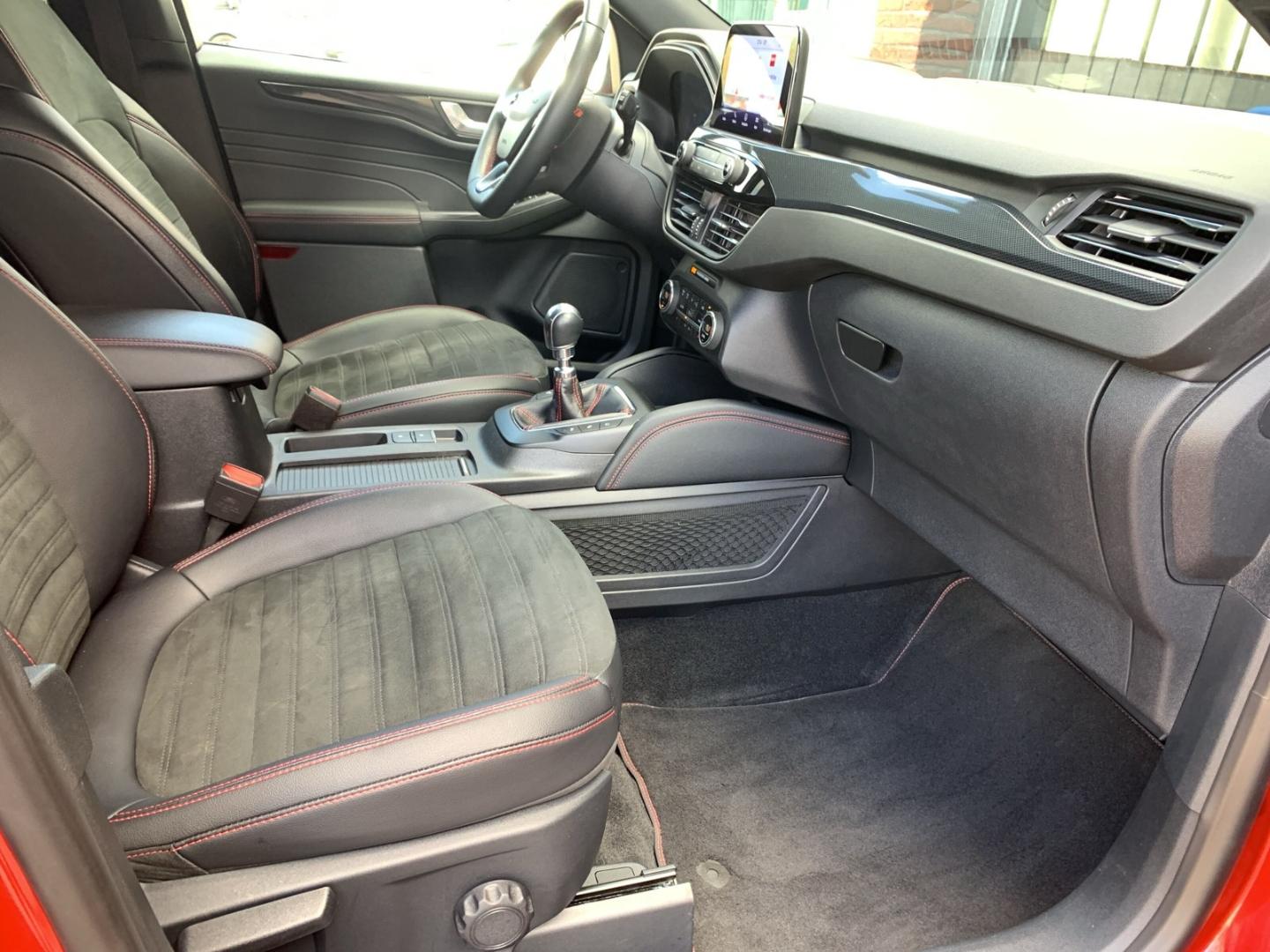 Ford Kuga Hybrid ST Line X