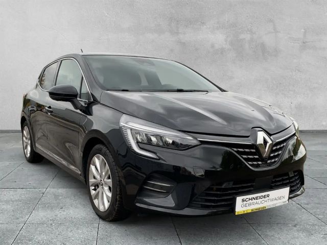 Renault Clio E-Tech Hybrid Intens