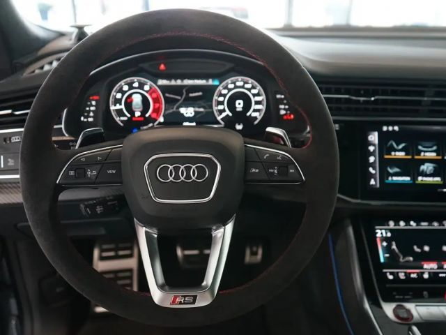 Audi RS Q8 Performance