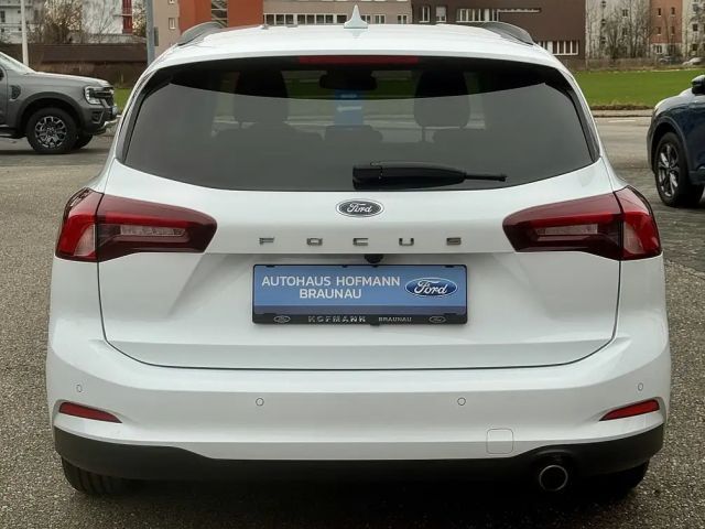 Ford Focus Cool & Connect