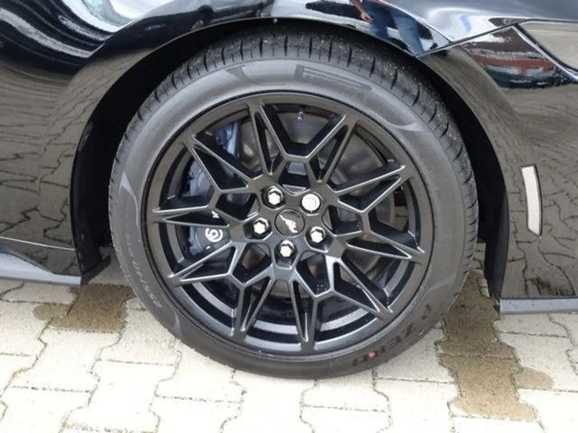 Ford Mustang Fastback GT 5.0 V8