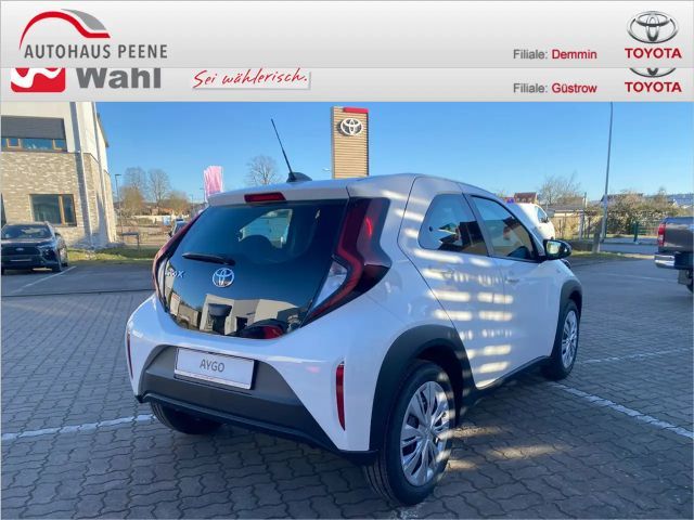 Toyota Aygo X 1.0 VVT-i Play