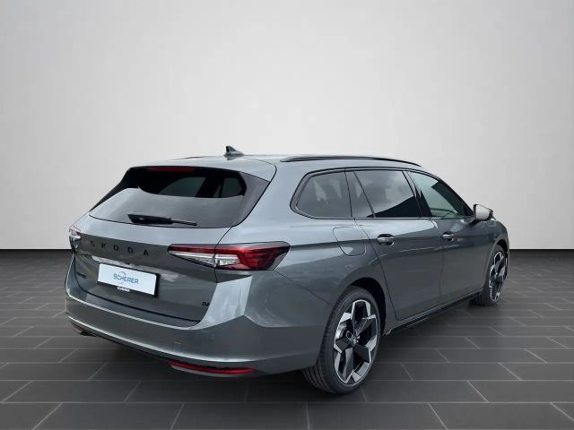 Skoda Superb Combi Sportline iV