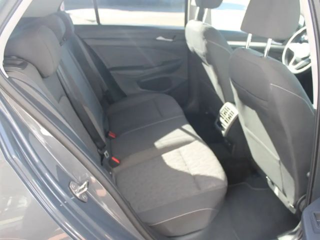 Volkswagen Golf 1.5 TSI Golf VIII Move