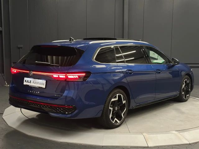 Volkswagen Passat 4Motion R-Line Variant