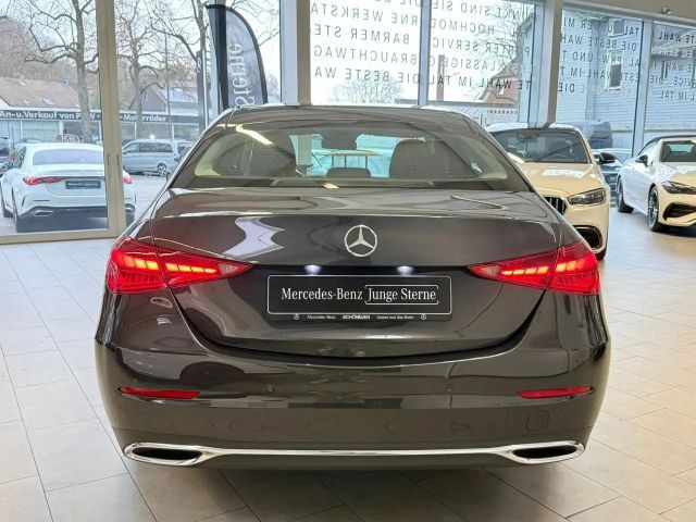 Mercedes-Benz C 180 AVANTGARDE Sedan
