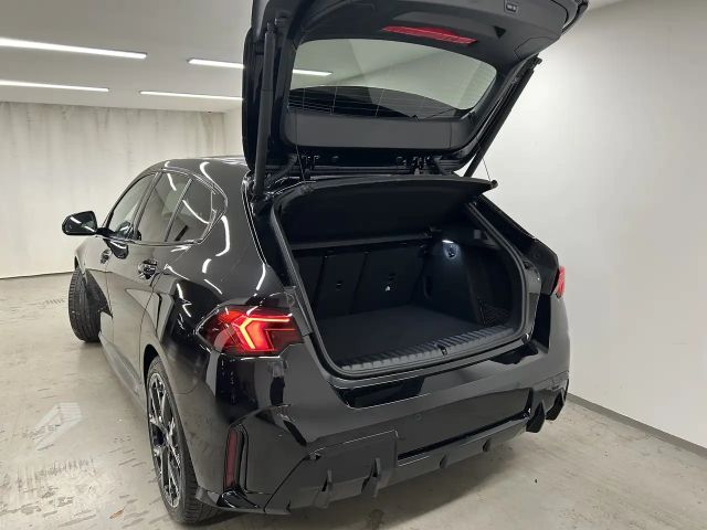 BMW 118 118d M-Sport Sedan