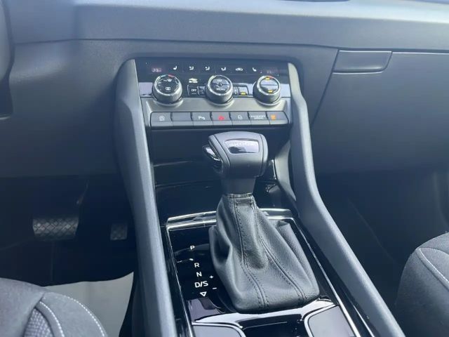 Skoda Karoq 1.5 TSI Selection