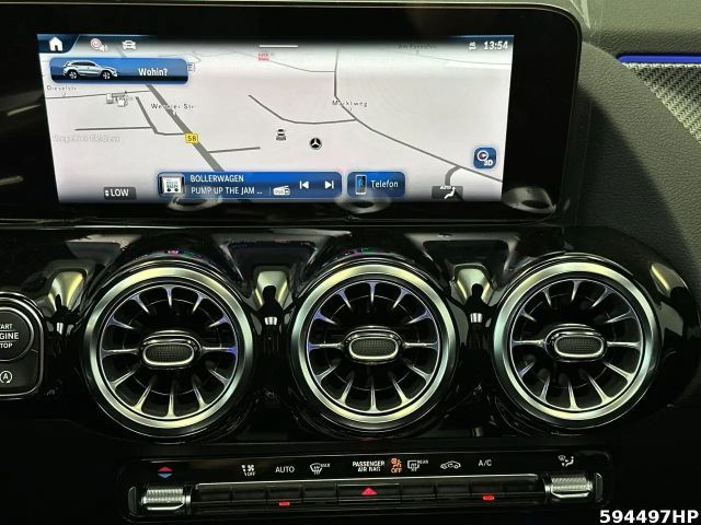 Mercedes-Benz GLA 200 AMG Line