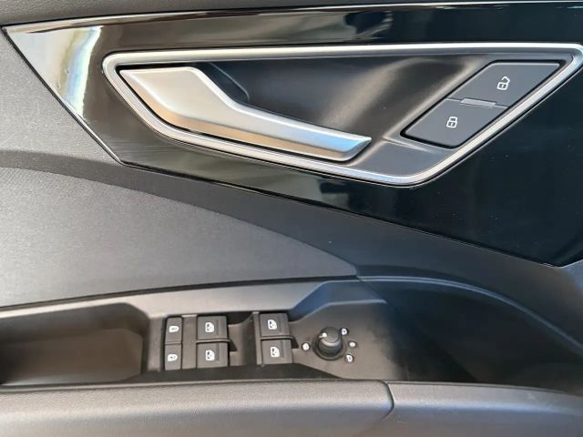 Audi Q4 e-tron Head-Up*r.Cam*Navi*Dig Cockpit*CarPlay*WMP