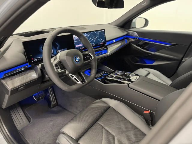 BMW 530 530e M-Sport Sedan xDrive