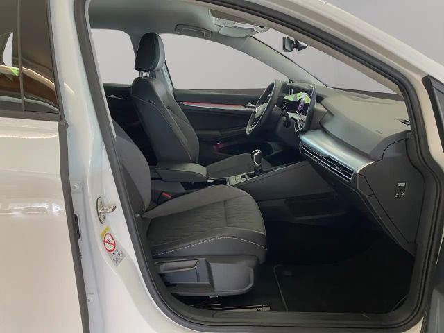 Volkswagen Golf 1.5 TSI BMT Golf VIII