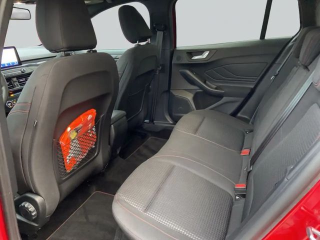 Ford Focus EcoBoost ST Line Wagon