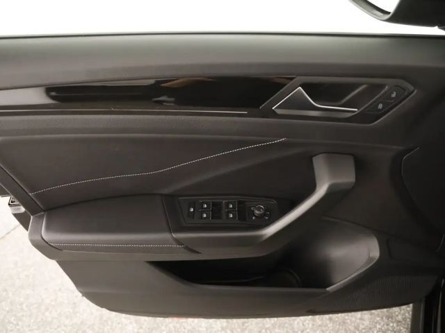 Volkswagen T-Roc DSG R-Line