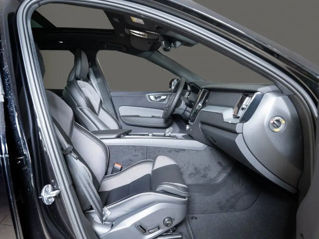 Volvo XC60 AWD Dark Plus Recharge T6